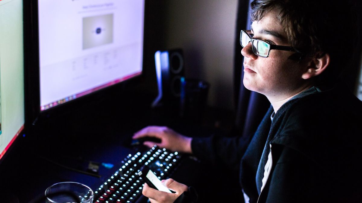 Sebevražda 14letého mladíka je jen špičkou ledovce. Zoufalí rodiče varují před AI